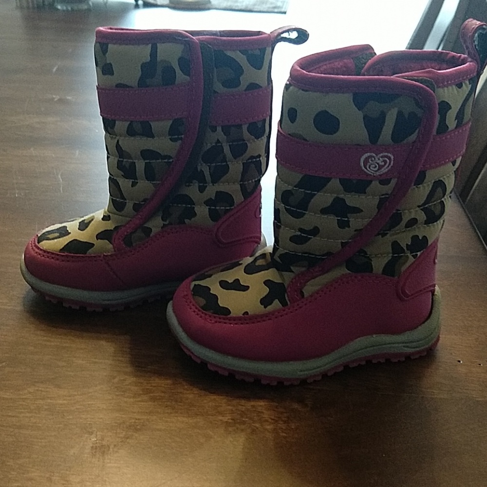 Toddler snow boots